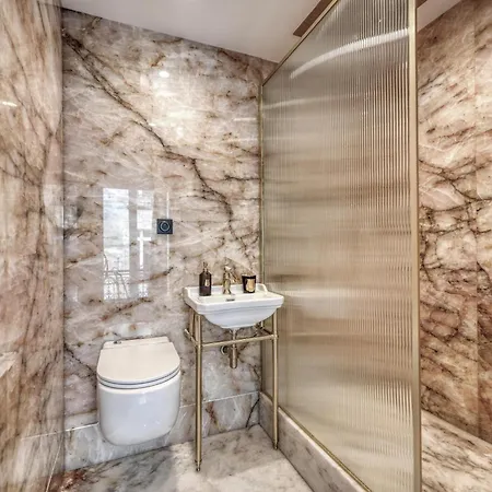 Apartmán Montaigne Luxury *