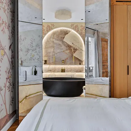 Av Experiences - Montaigne Luxury *